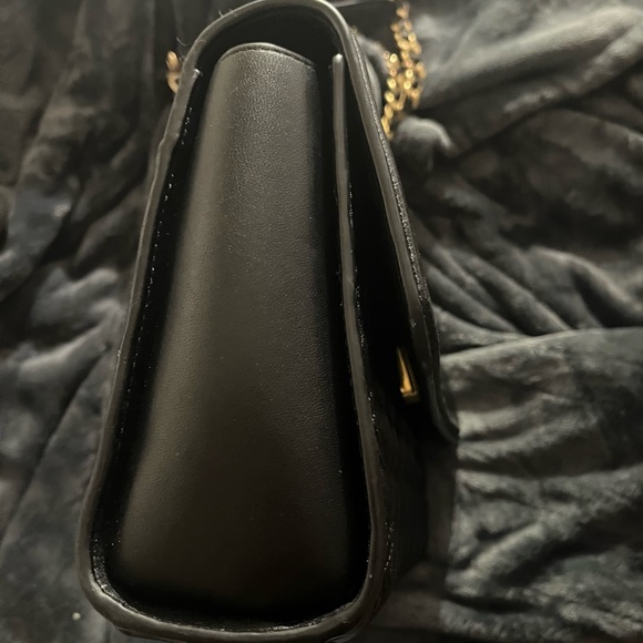 Tory Burch Fleming Convertible Bag - Picture 6 of 11